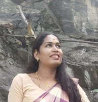 Sathya Priya Transwomen Boobs & Pussy - Acompañantes transexual in Tiruchirapalli