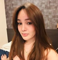 Fully functional shemale w/squrting cum - Acompañantes transexual in Tokyo
