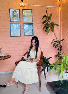 MYSELF SERVICE, MISS SIPRA - escort in Kolkata Photo 3 of 8