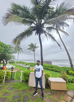 Satish - Male escort in Candolim, Goa Photo 2 of 2