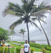 Satish - Male escort in Candolim, Goa