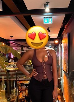 Sativa Laura - escort in Abidjan Photo 5 of 6