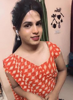 Satya - Transsexual escort in Hyderabad Photo 3 of 3