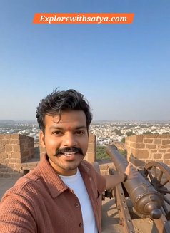 Satya the Elite Male Companion in Mumbai - Acompañante masculino in Mumbai Photo 7 of 12