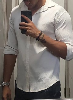 Satyam Romantic Sovereign - Male escort in Kolkata Photo 2 of 6