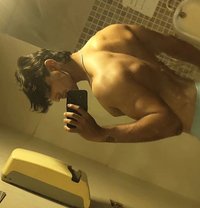 Satyam Romantic Sovereign - Acompañantes masculino in Kolkata