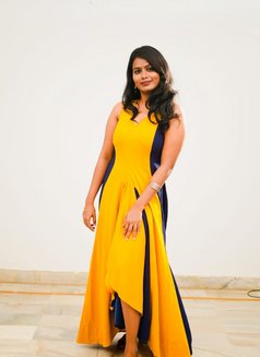 Saudamini - escort in Abu Dhabi Photo 2 of 6