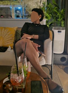 Queen Sarah - escort in Dubai Photo 2 of 3