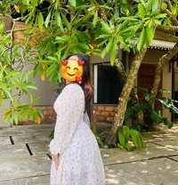Saumi - escort in Colombo