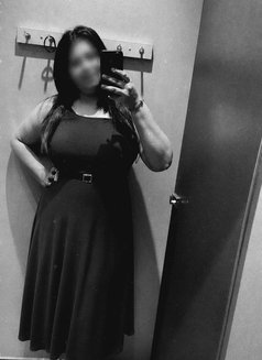 Saumya incall - escort in Gurgaon Photo 7 of 7