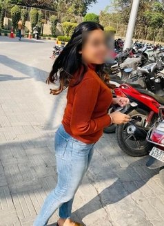 ꧁꧂ Miss Somya Malik ꧁꧂ (Cam & Real) - escort in New Delhi Photo 12 of 13