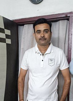 Saurabh - Male escort in Kolkata Photo 5 of 5
