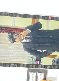 Saurabh - Male escort in New Delhi Photo 4 of 5