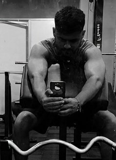 Saurabh - Acompañantes masculino in New Delhi Photo 3 of 3