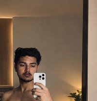 Saurav - Acompañantes masculino in New Delhi