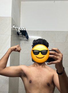 Saurav - Acompañantes masculino in Gurgaon Photo 2 of 5