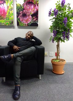 Savage442 - Male escort in Johannesburg Photo 1 of 5