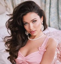 Savannah - escort in London