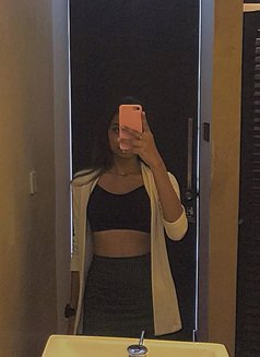 Savini - escort in Colombo Photo 1 of 6