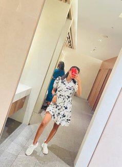 Savini - escort in Colombo Photo 2 of 6