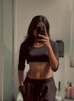 Savini - escort in Colombo Photo 4 of 6