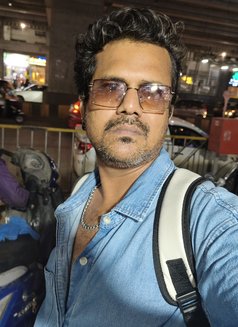 Savio - Male escort in Mumbai Photo 5 of 5