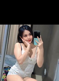 Siska - escort in Bali Photo 3 of 7
