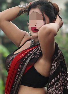 Savya - puta in Kolkata Photo 3 of 4