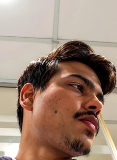 Sawan Sharma - Male escort in New Delhi Photo 4 of 5