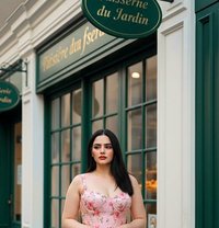 Sawera Khan - puta in Dubai