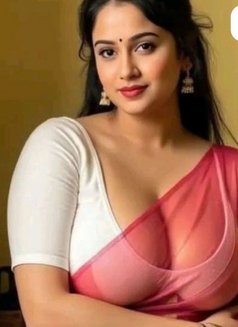Sawmya Nambiar - escort in Kochi Photo 1 of 2