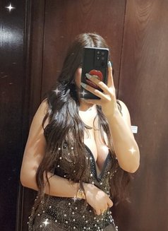 Sawsan - escort in Dubai Photo 2 of 4