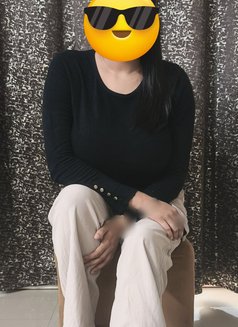 Sayali Sharma - puta in Bangalore Photo 3 of 4