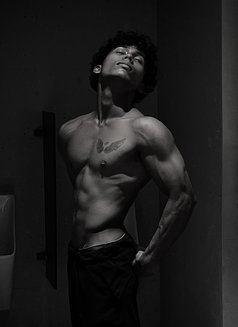 Sayam - Male escort agency in Mumbai Photo 4 of 5