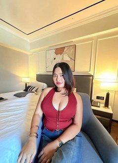 Sayra - escort in Bangkok Photo 3 of 3