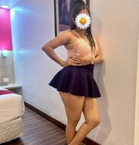 Sayuri Darshika Colombo - puta in Colombo