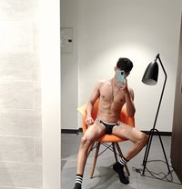 Sbdxb - Acompañantes masculino in Dubai