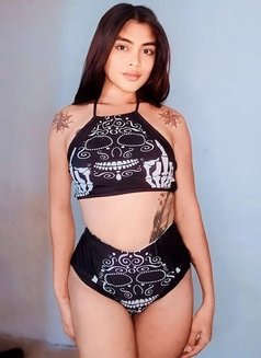 Scarlet Estacio - Acompañantes transexual in Manila Photo 1 of 7