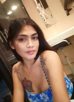 Scarlet Estacio - Acompañantes transexual in Manila Photo 5 of 7