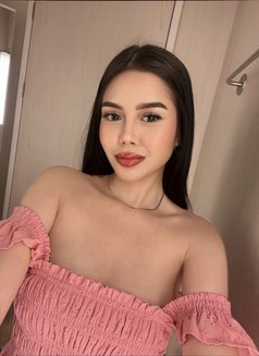 Trixie - escort in Manila Photo 1 of 3