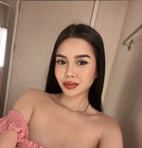 Trixie - escort in Manila