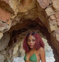 Scarlet - escort in Bali