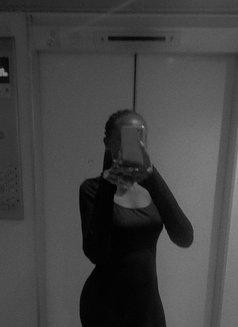 Scarlet - puta in Nairobi Photo 2 of 4