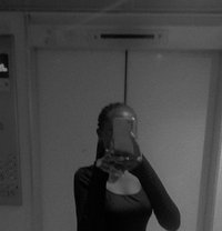 Scarlet - escort in Nairobi