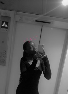 Scarlet - puta in Nairobi Photo 4 of 4