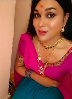 Scarlet Rose - Transsexual escort in Visakhapatnam Photo 1 of 1