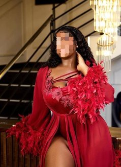 Scarlet - escort in Bangalore Photo 4 of 4