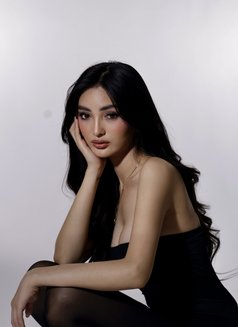 SCARLET VIP TS GFE/PARTY - Transsexual escort in Manila Photo 18 of 30
