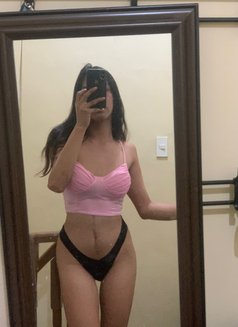 Scarlets Secret - Transsexual escort in Angeles City Photo 5 of 6