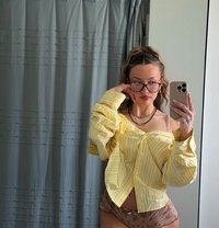 Scarlett - escort in Guangzhou